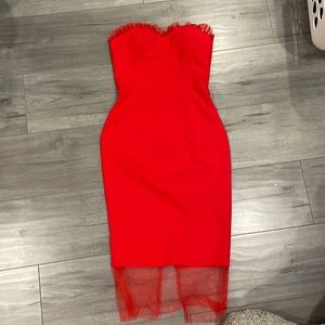 color: Red ; size S